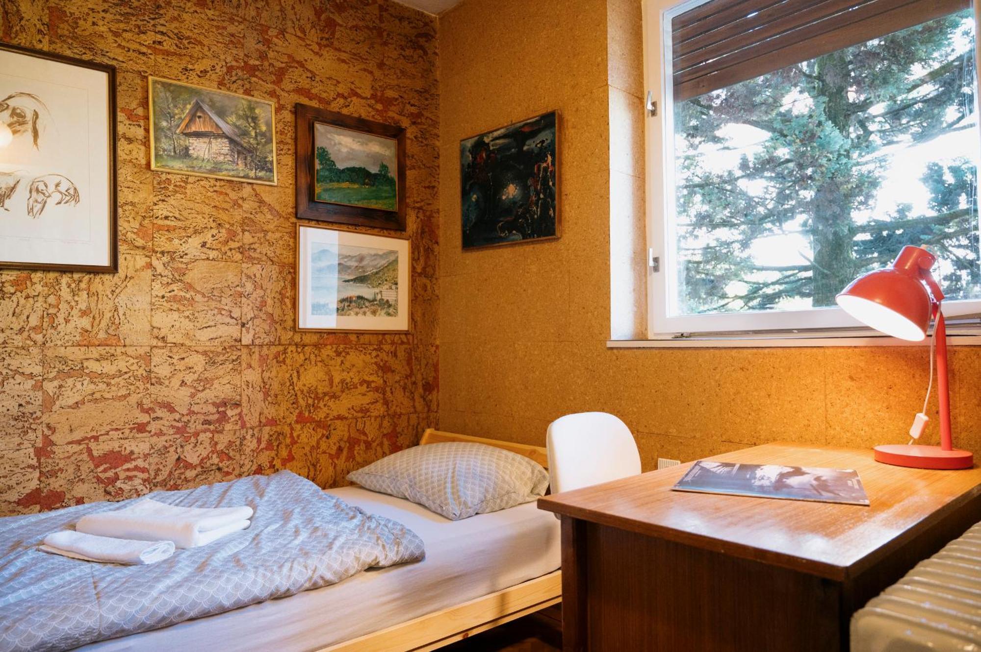 Ljubljana C17 4-Bedroom Private Row House With Garden And Parking Exterior photo